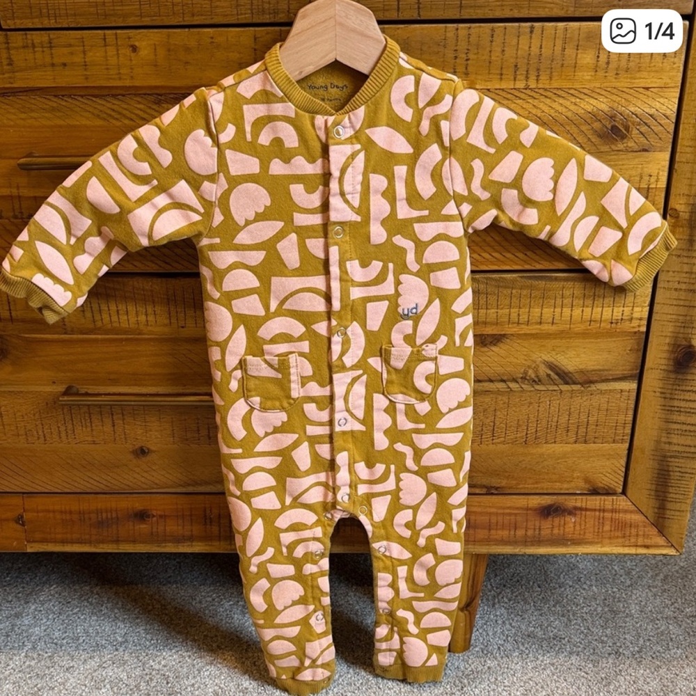 YOUNG DAYS Memphis Sleeper With Patch Pockets, Edie